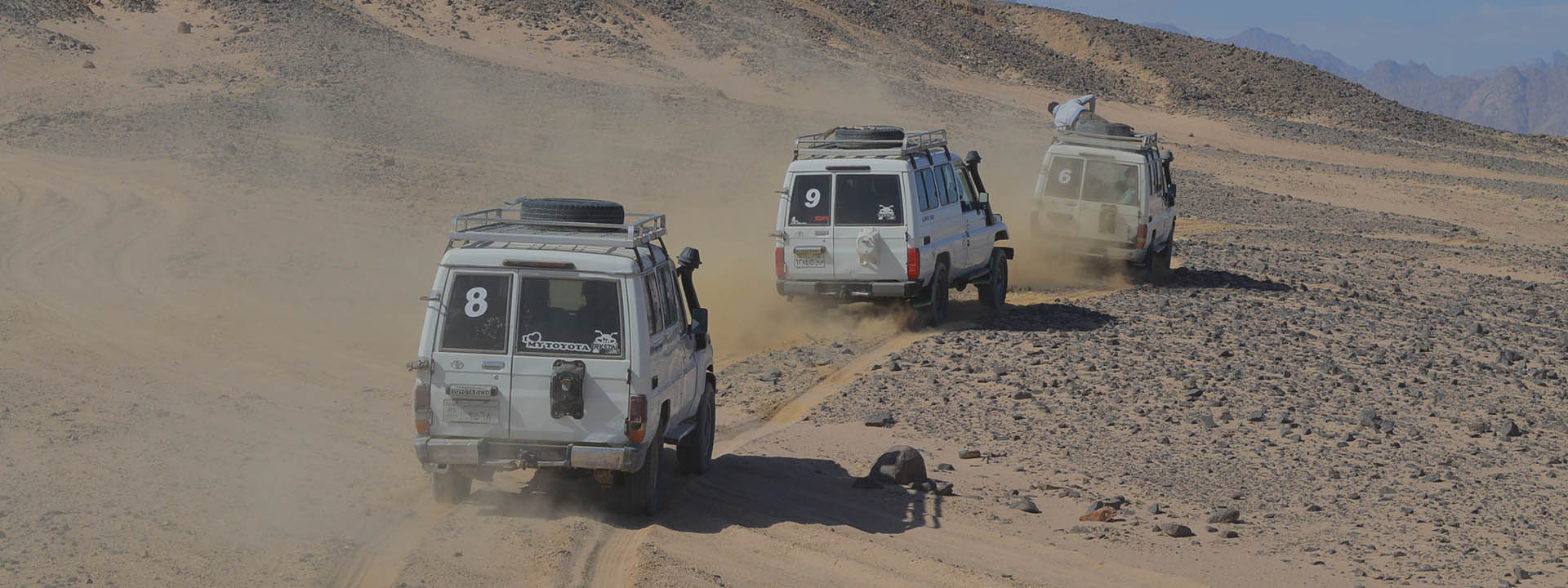 Bedouin desert safari Hurghada by jeep 4×4